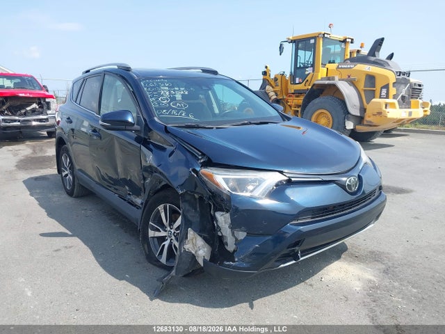 2T3RFREV6JW783028 Toyota Rav4 Xle
