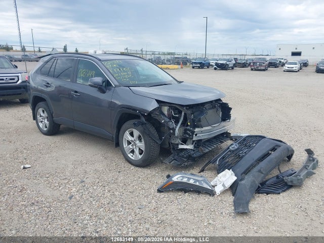 12683149 :رقم المزاد ، 2T3R1RFV0MC199985 vin ، 2021 Toyota Rav4 Xle/xle Premium مزاد بيع