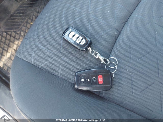 12683149 :رقم المزاد ، 2T3R1RFV0MC199985 vin ، 2021 Toyota Rav4 Xle/xle Premium مزاد بيع