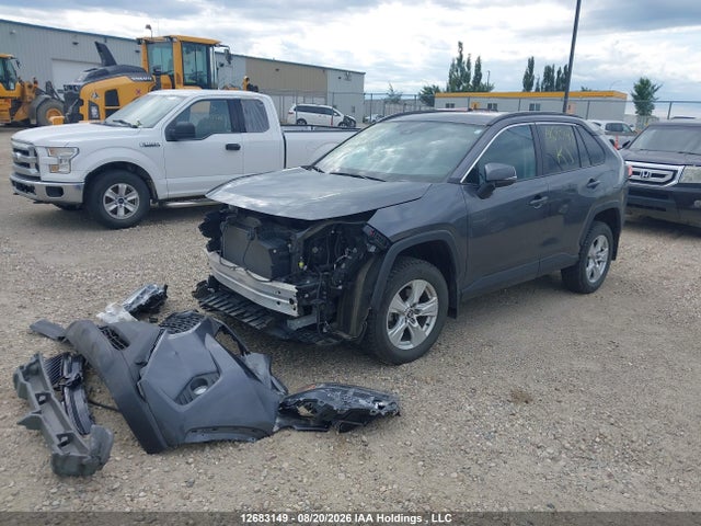 12683149 :رقم المزاد ، 2T3R1RFV0MC199985 vin ، 2021 Toyota Rav4 Xle/xle Premium مزاد بيع