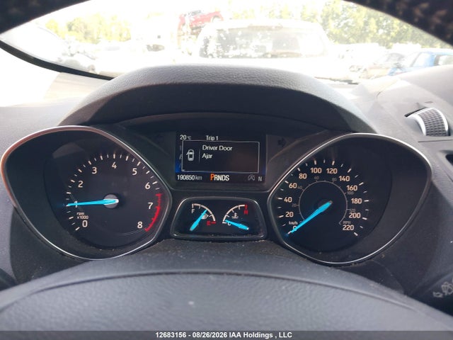 12683156 :رقم المزاد ، 1FMCU9J92JUA76716 vin ، 2018 Ford Escape Titanium مزاد بيع
