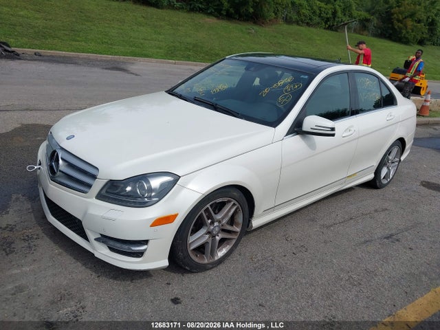 Aukcja sprzedaży 2012 Mercedes-benz C 300 4matic, vin: WDDGF8BB0CA702284, numer aukcji: 12683171