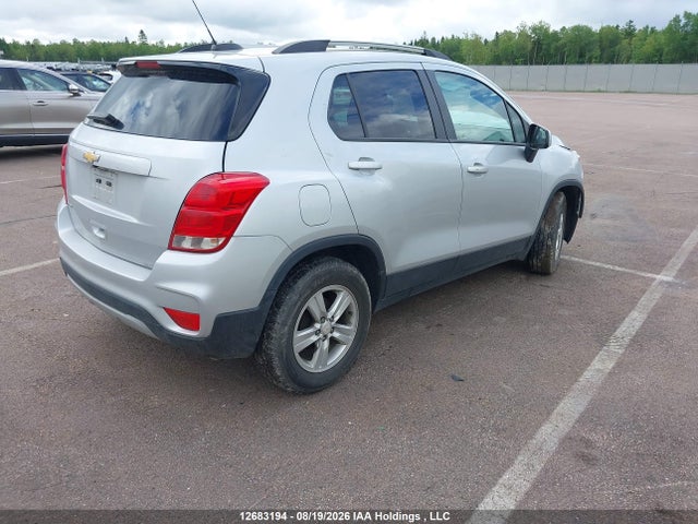 Chevrolet TRAX 1LT 2022 KL7CJLSM9NB543500 Image 4