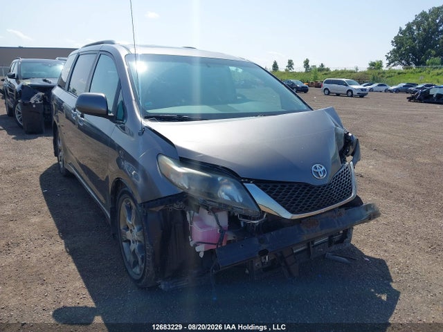 12683229 :رقم المزاد ، 5TDXK3DCXBS083287 vin ، 2011 Toyota Sienna Se 8 Passenger مزاد بيع