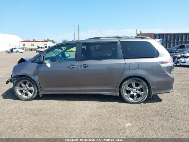Продаж на аукціоні авто 2011 Toyota Sienna Se 8 Passenger, vin: 5TDXK3DCXBS083287, номер лоту: 12683229