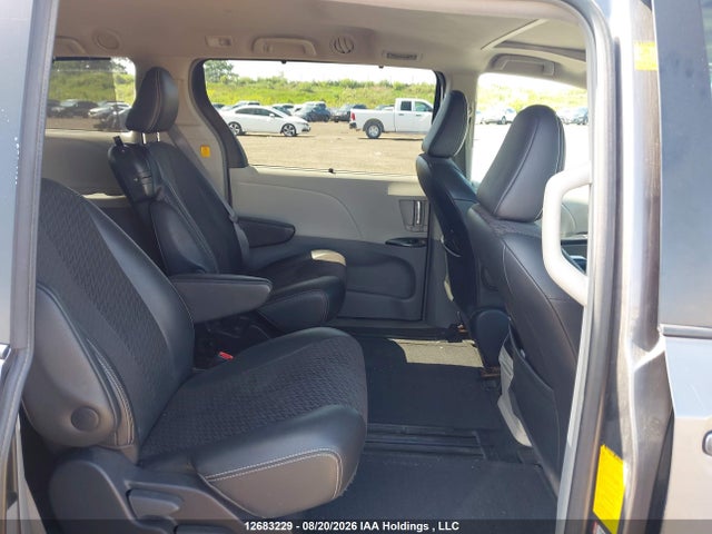 Продаж на аукціоні авто 2011 Toyota Sienna Se 8 Passenger, vin: 5TDXK3DCXBS083287, номер лоту: 12683229