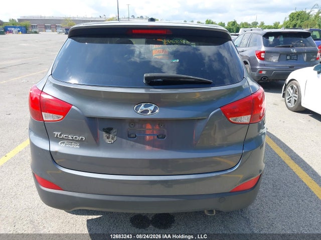 Hyundai TUCSON GLS 2015 KM8JT3AF0FU084611 Image 16
