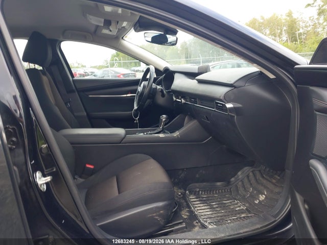 JM1BPBCM3K1113551 Mazda Mazda3 Gs