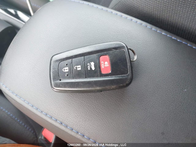 5YFB4MBE6MP082664 Toyota COROLLA SE