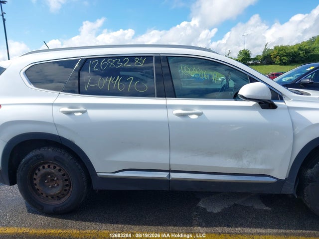 5NMS23AD9KH044670 Hyundai Santa Fe Essential