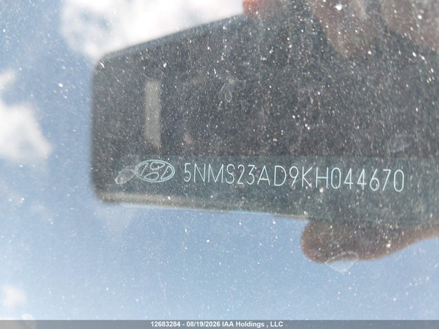 5NMS23AD9KH044670 Hyundai Santa Fe Essential