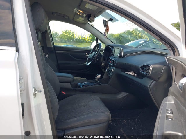 5NMS23AD9KH044670 Hyundai Santa Fe Essential