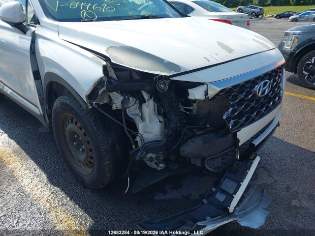 5NMS23AD9KH044670 Hyundai Santa Fe Essential