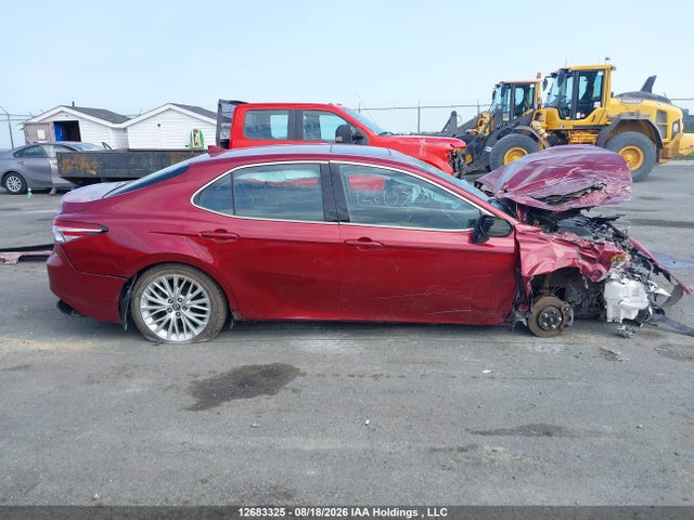 4T1B21HK0KU013000 Toyota Camry Hybrid Xle