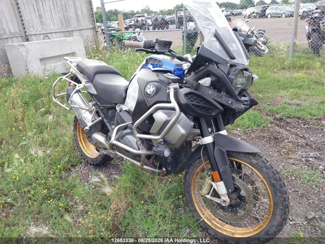 2019 WB10J5300KZF78958 main image