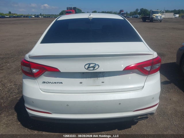Hyundai SONATA GLS 2016 5NPE24AF9GH293999 Image 15