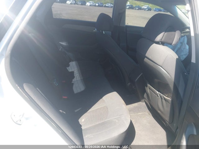 Hyundai SONATA GLS 2016 5NPE24AF9GH293999 Image 8
