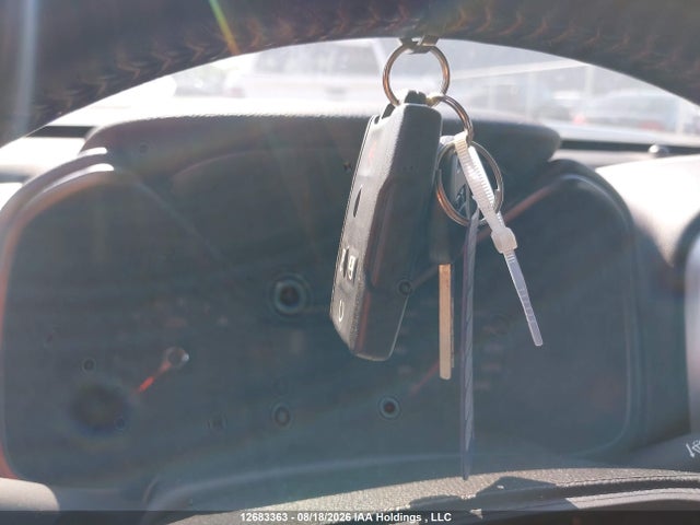 GMC Canyon Elevation 2022 1GTG6CEN3N1252328 Image 11
