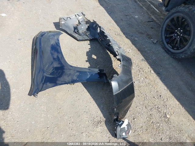 GMC Canyon Elevation 2022 1GTG6CEN3N1252328 Image 12