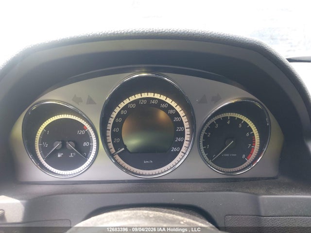2011 Mercedes-benz C-class მანქანა იყიდება აუქციონზე, vin: WDDGF8FBXBA508905, აუქციონის ნომერი: 12683396