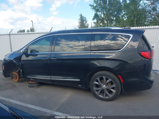 Продаж на аукціоні авто 2017 Chrysler Pacifica Limited, vin: 2C4RC1GG4HR602764, номер лоту: 12683403