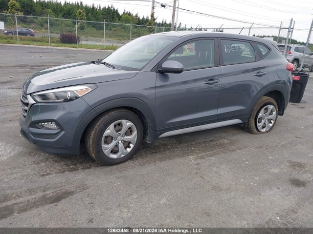 Hyundai Tucson Base 2.0l 2018 KM8J2CA44JU715435 Image 2