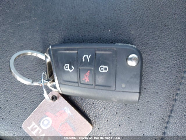 3VV2B7AX7LM118881 Volkswagen Tiguan Se/sel