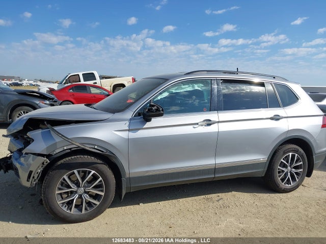 3VV2B7AX7LM118881 Volkswagen Tiguan Se/sel