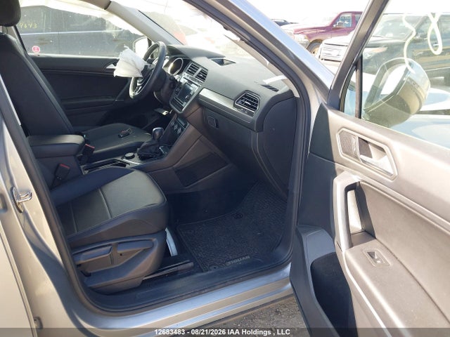3VV2B7AX7LM118881 Volkswagen Tiguan Se/sel