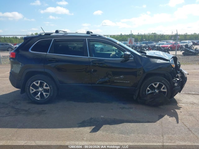 2015 Jeep Cherokee Latitude მანქანა იყიდება აუქციონზე, vin: 1C4PJMCSXFW775444, აუქციონის ნომერი: 12683504