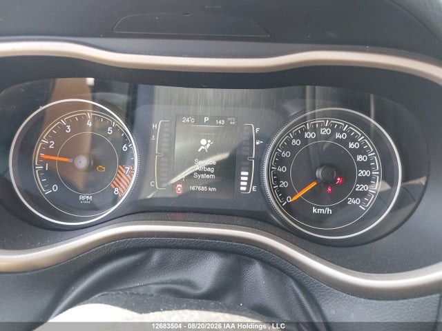 2015 Jeep Cherokee Latitude მანქანა იყიდება აუქციონზე, vin: 1C4PJMCSXFW775444, აუქციონის ნომერი: 12683504
