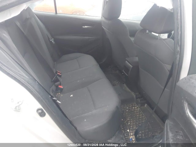 5YFBPMBE3MP208096 Toyota COROLLA LE