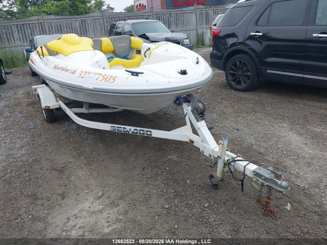 12683523 :رقم المزاد ، CEC20747F303 vin ، 2004 Seadoo  مزاد بيع