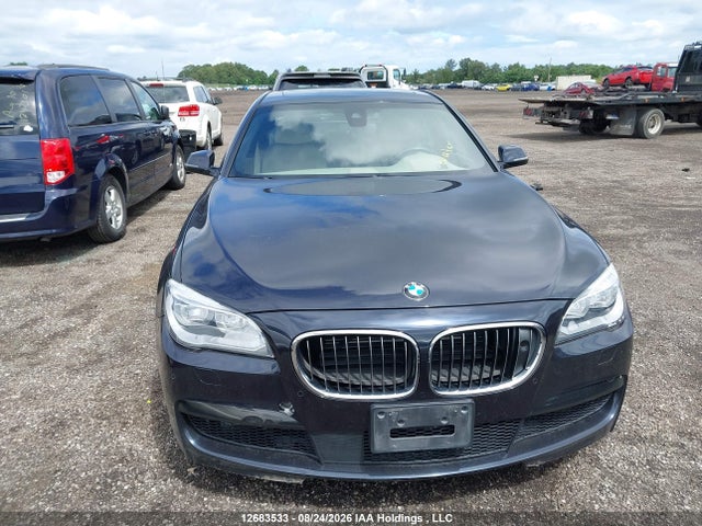 BMW 750i Xdrive 2014 WBAYB6C54ED224960 Image 12
