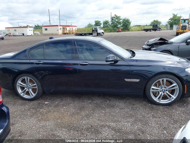 BMW 750i Xdrive 2014 WBAYB6C54ED224960 Image 13