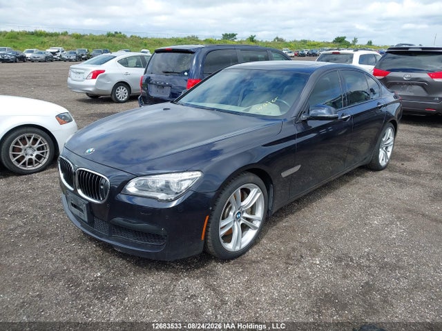 BMW 750i Xdrive 2014 WBAYB6C54ED224960 Image 2
