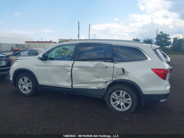Honda PILOT EXLN 2017 5FNYF6H77HB500725 Image 14