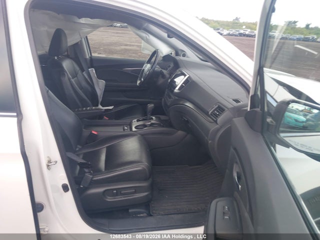 Honda PILOT EXLN 2017 5FNYF6H77HB500725 Image 5