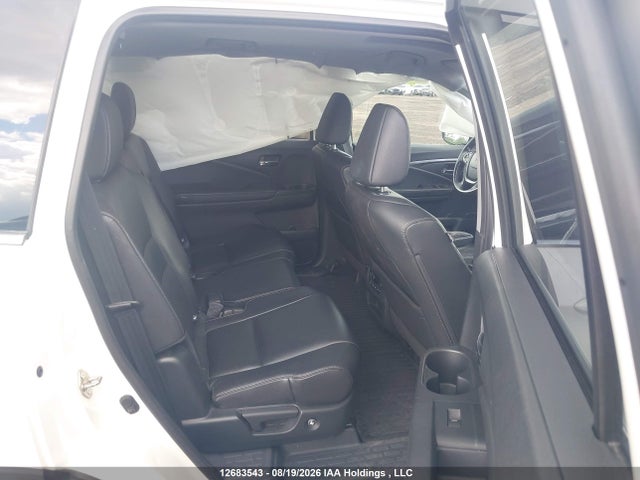 Honda PILOT EXLN 2017 5FNYF6H77HB500725 Image 8