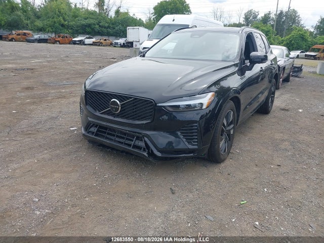 Volvo XC60 PLUS 2026 YV4M12RC7T1458881 Image 2