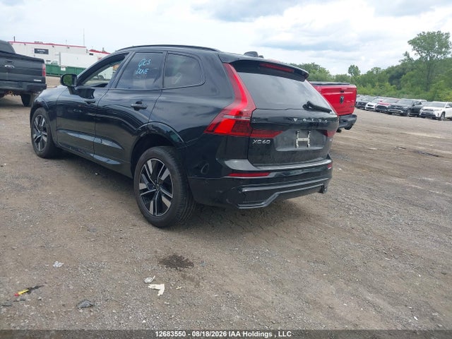 Volvo XC60 PLUS 2026 YV4M12RC7T1458881 Image 3