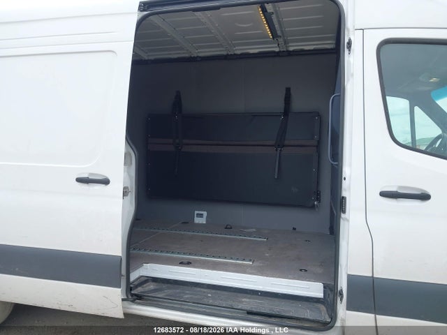 Mercedes-Benz Sprinter 2500 2025 W1Y4KCHY4ST217314 Image 8