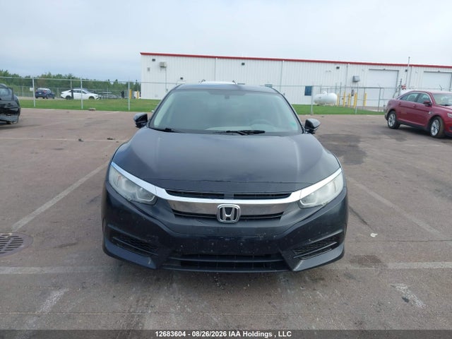 Продажа на аукционе авто 2017 Honda Civic Lx, vin: 2HGFC2E5XHH003854, номер лота: 12683604