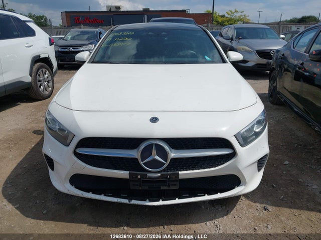 2019 Mercedes-benz A 220 4matic მანქანა იყიდება აუქციონზე, vin: WDD3G4FB1KW030977, აუქციონის ნომერი: 12683610