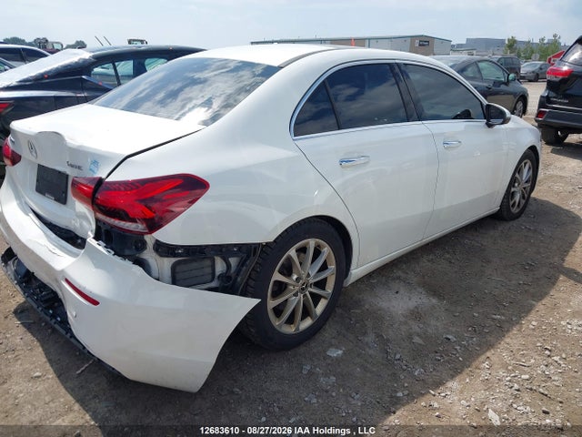 2019 Mercedes-benz A 220 4matic მანქანა იყიდება აუქციონზე, vin: WDD3G4FB1KW030977, აუქციონის ნომერი: 12683610