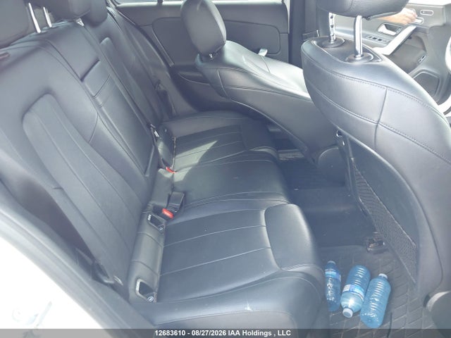 2019 Mercedes-benz A 220 4matic მანქანა იყიდება აუქციონზე, vin: WDD3G4FB1KW030977, აუქციონის ნომერი: 12683610