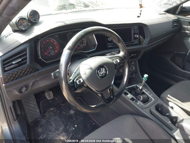 12683618 :رقم المزاد ، 3VWN57BU1KM011036 vin ، 2019 Volkswagen Jetta 1.4 Tsi Comfortline مزاد بيع