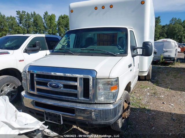 12683623 :رقم المزاد ، 1FDXE4FL5CDA68523 vin ، 2012 Ford E-450 Cutaway مزاد بيع