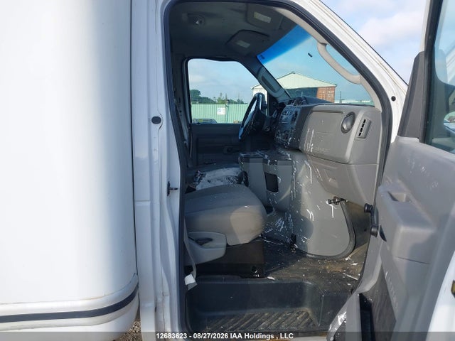 12683623 :رقم المزاد ، 1FDXE4FL5CDA68523 vin ، 2012 Ford E-450 Cutaway مزاد بيع