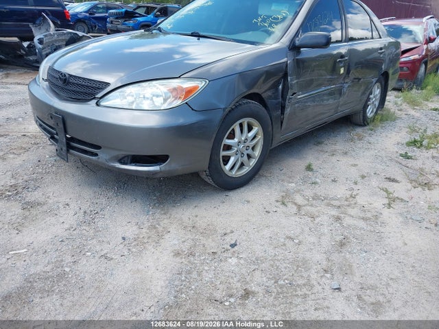 2002 Toyota Camry Le/xle მანქანა იყიდება აუქციონზე, vin: JTDBE32K920003055, აუქციონის ნომერი: 12683624